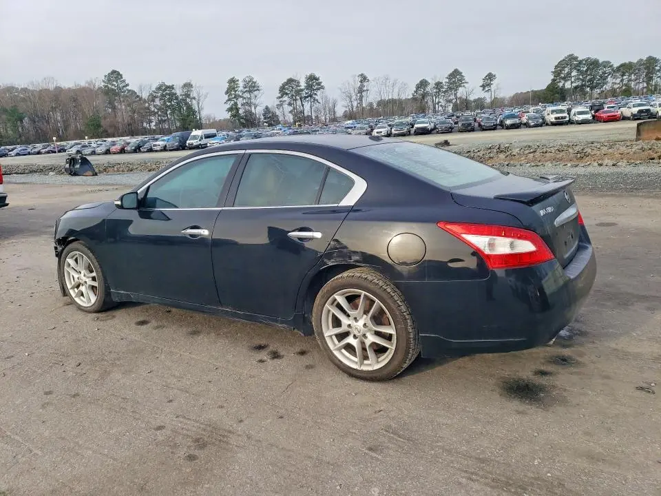 2010 NISSAN MAXIMA 3.5 S  