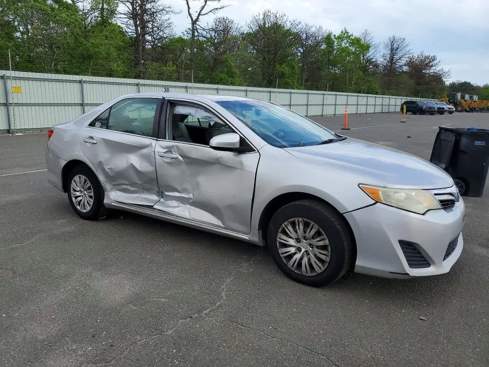 2012 TOYOTA CAMRY LE  