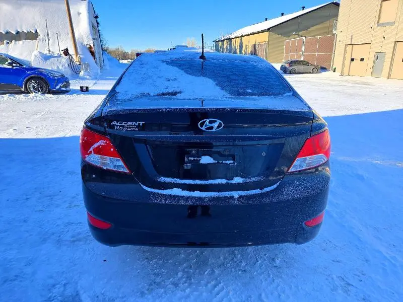 2012 HYUNDAI ACCENT GLS  