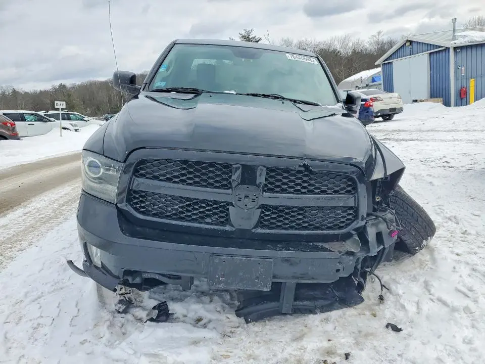 2014 RAM 1500 ST  
