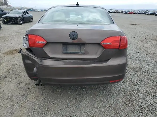 2012 VOLKSWAGEN JETTA SE  