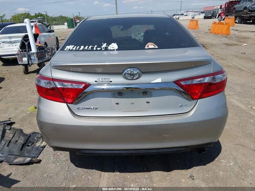 2017 TOYOTA CAMRY SE