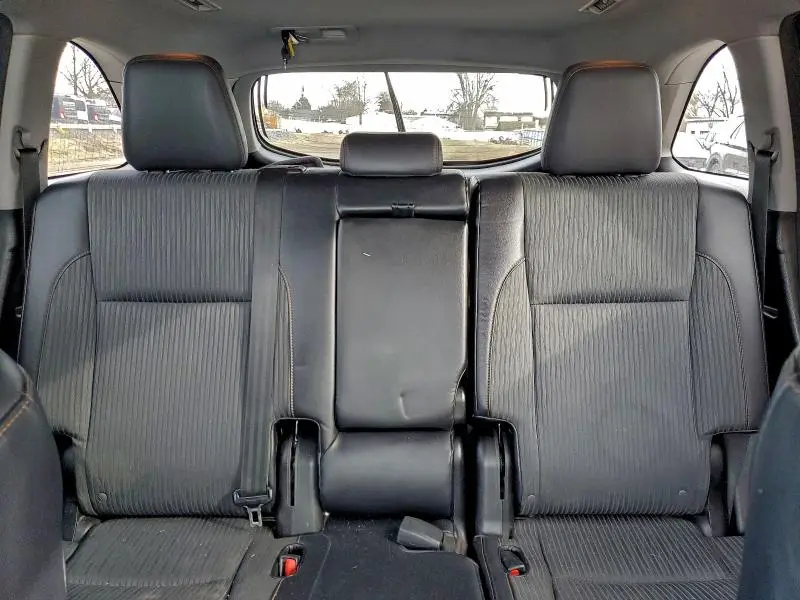 2015 TOYOTA HIGHLANDER LE  