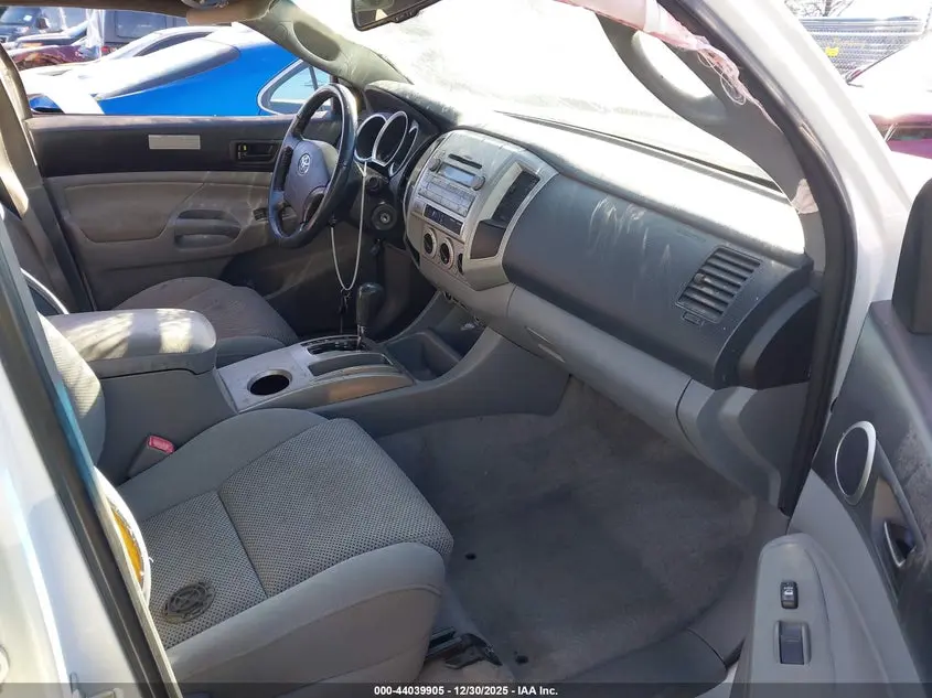 2011 TOYOTA TACOMA PRERUNNER V6
