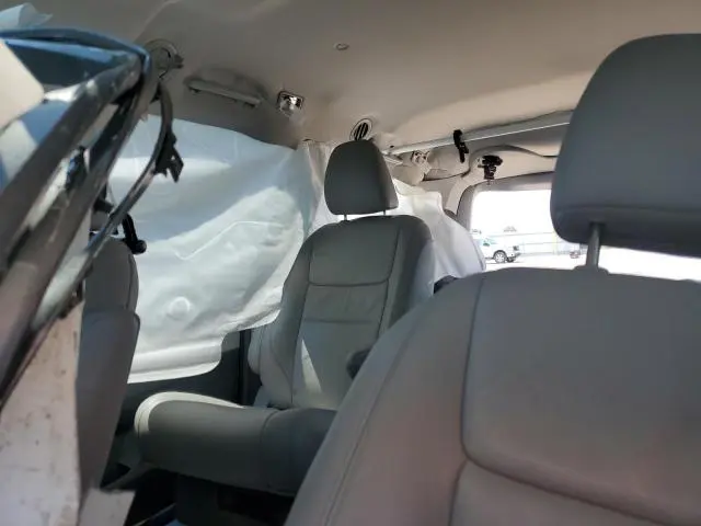 2018 TOYOTA SIENNA XLE  