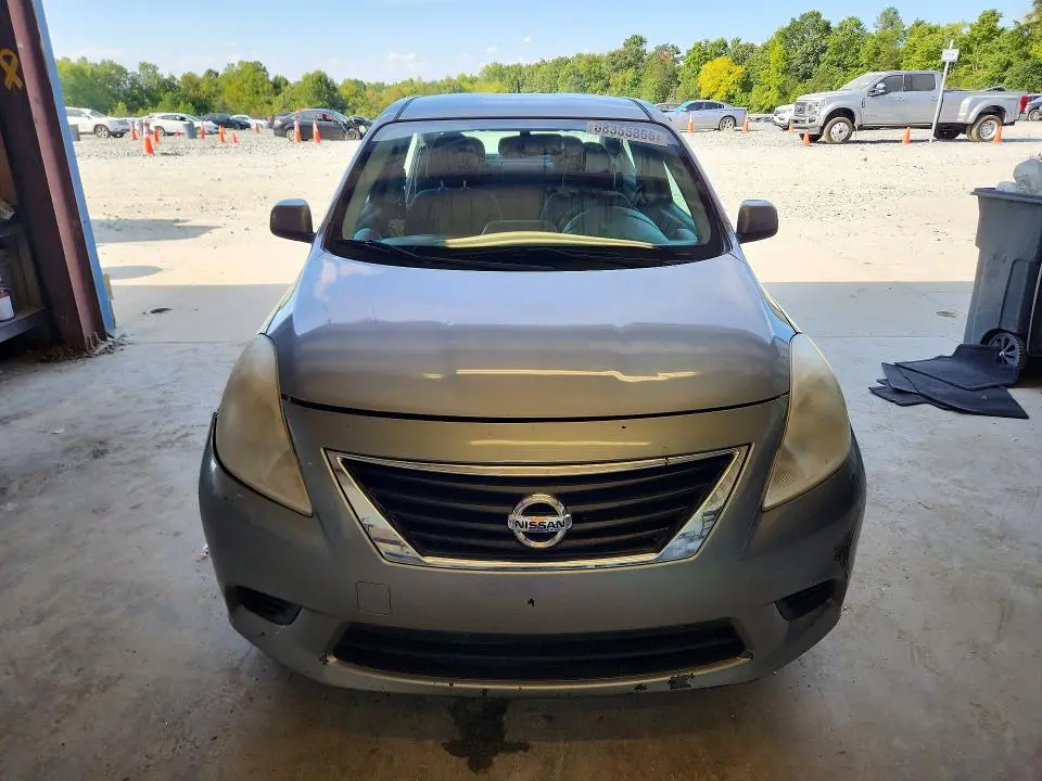 2014 NISSAN VERSA 1.6 SV  