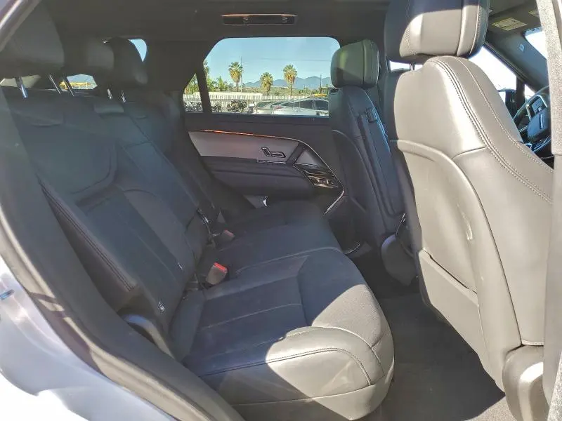 2025 LAND ROVER RANGE ROVER SPORT SE  