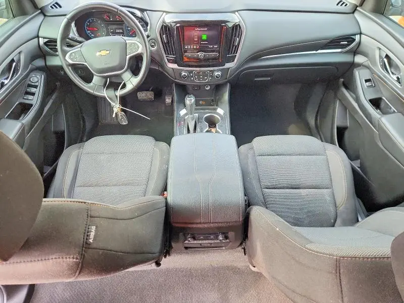 2020 CHEVROLET TRAVERSE LT  