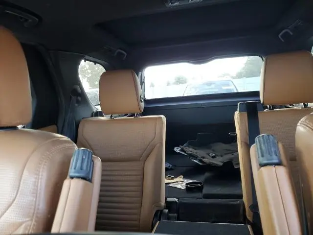 2017 LAND ROVER DISCOVERY HSE LUXURY  