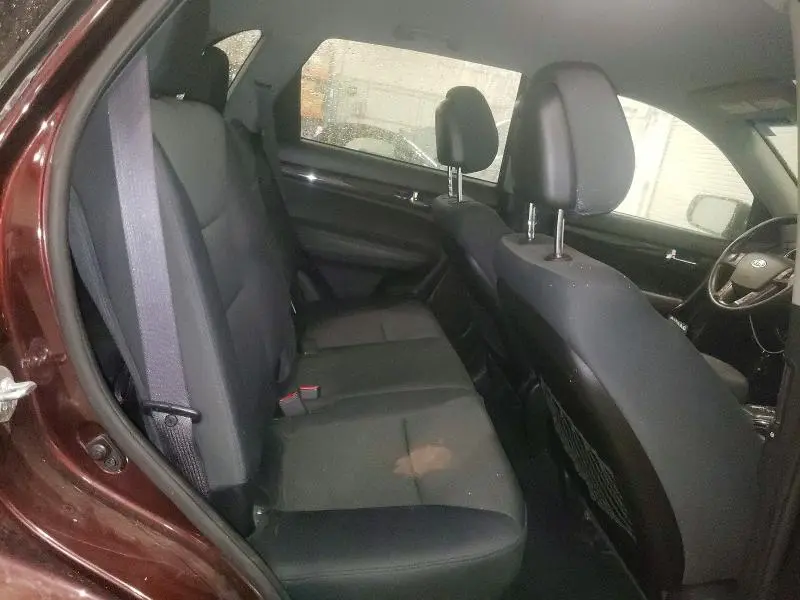 2012 KIA SORENTO LX  