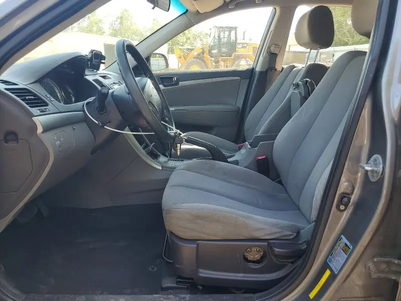 2010 HYUNDAI SONATA GLS  