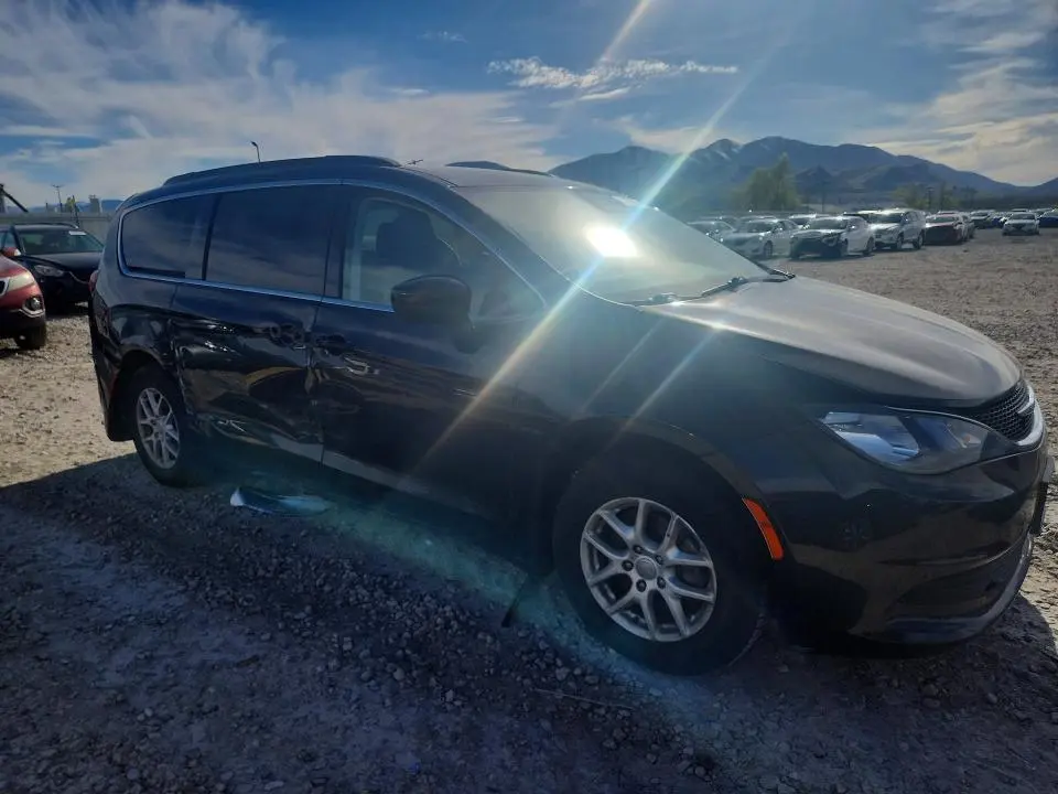 2020 CHRYSLER VOYAGER LXI  
