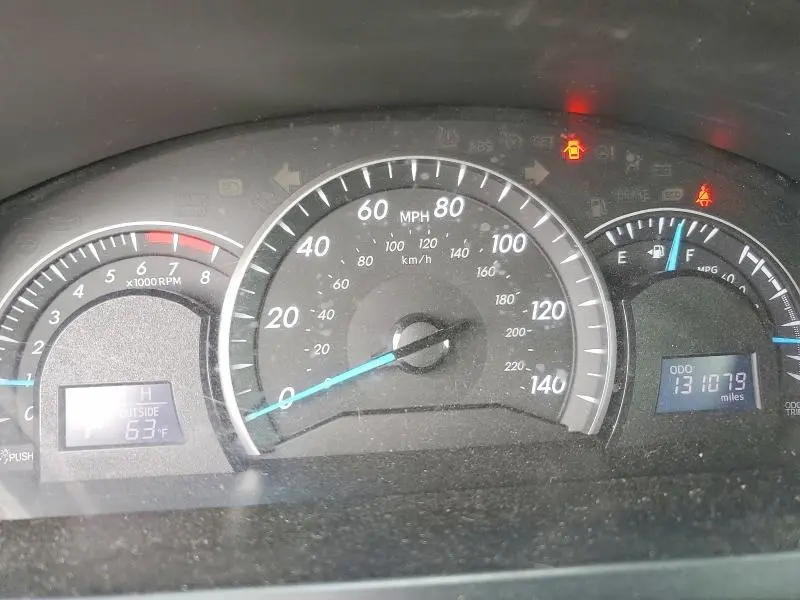 2013 TOYOTA CAMRY LE  
