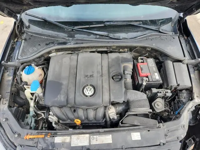 2012 VOLKSWAGEN PASSAT SE