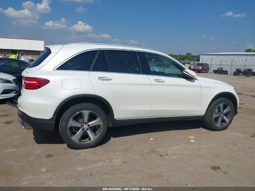 2017 MERCEDES-BENZ GLC 300 4MATIC