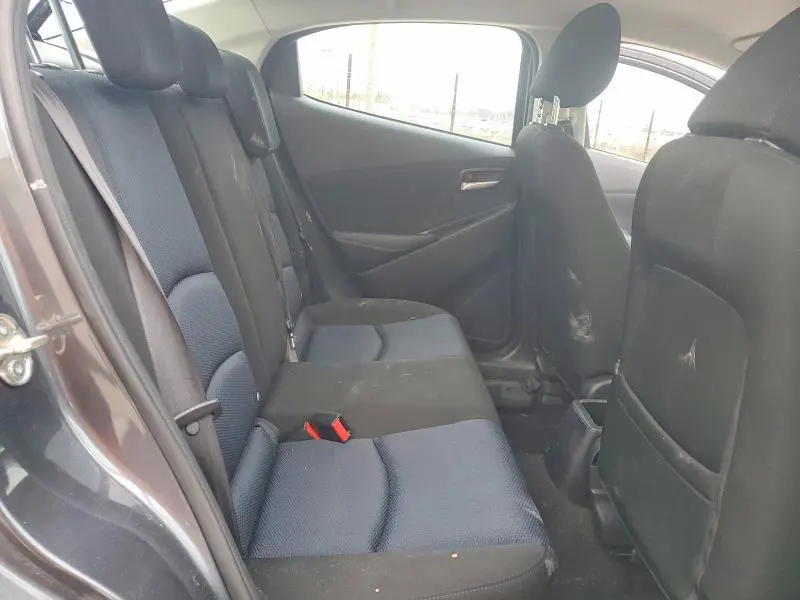 2019 TOYOTA YARIS LE  