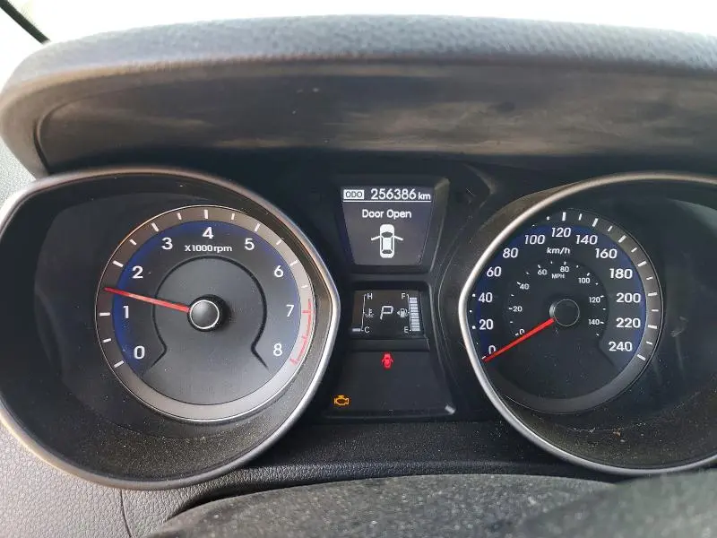 2014 HYUNDAI ELANTRA GT BASE  