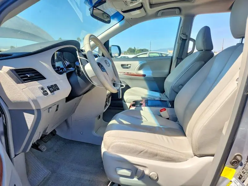 2012 TOYOTA SIENNA XLE 8-PASSENGER  