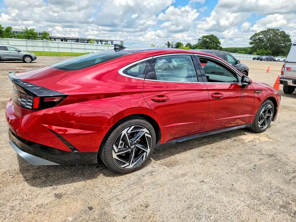 2024 HYUNDAI SONATA SEL  