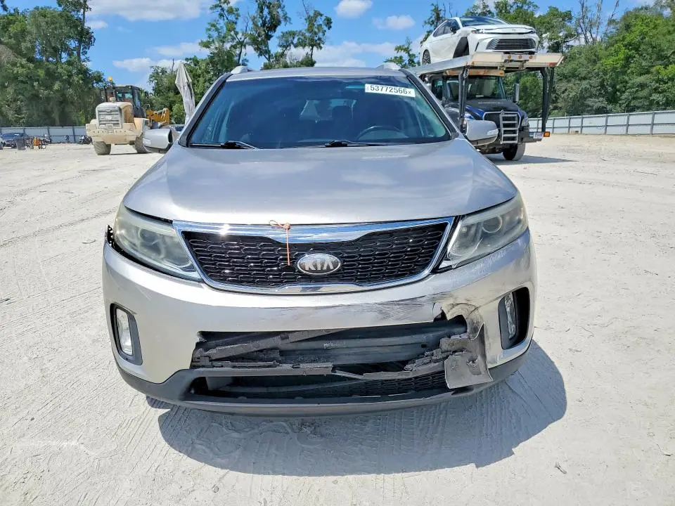 2014 KIA SORENTO LX  