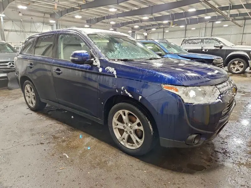 2014 MITSUBISHI OUTLANDER SE  