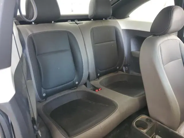 2013 VOLKSWAGEN BEETLE   