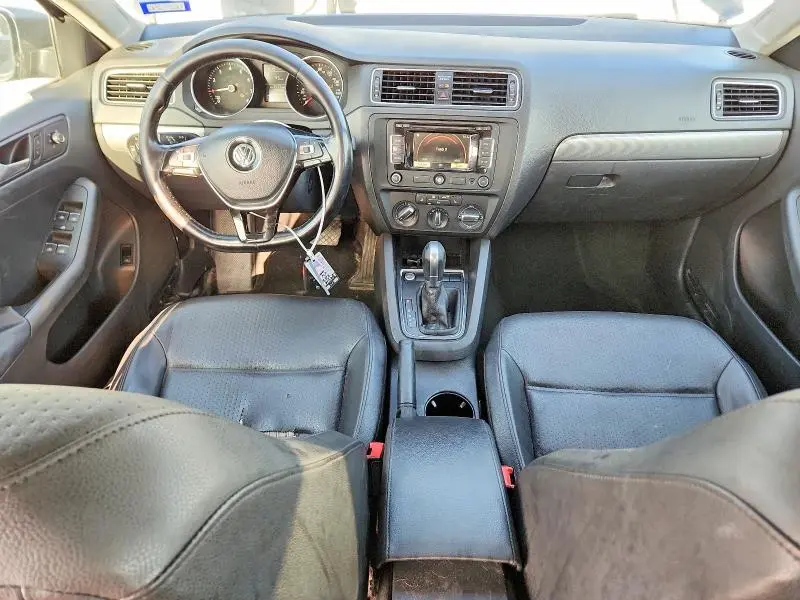 2015 VOLKSWAGEN JETTA SE  