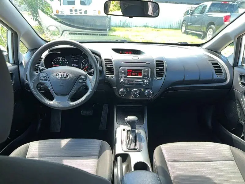 2015 KIA FORTE LX  