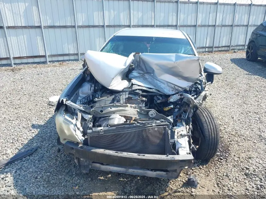 2013 TOYOTA CAMRY SE