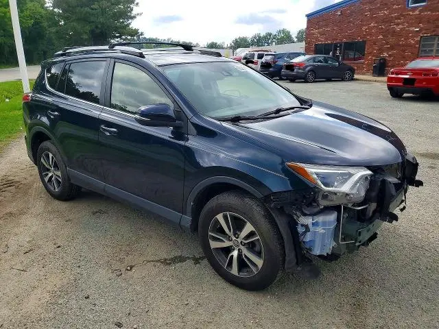 2018 TOYOTA RAV4 XLE  