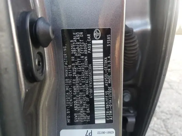 2016 TOYOTA CAMRY LE
