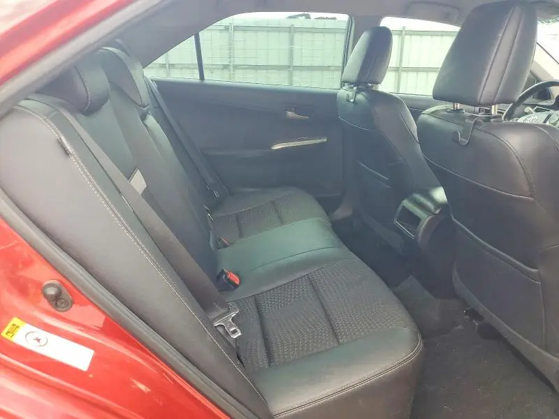 2013 TOYOTA CAMRY SE  