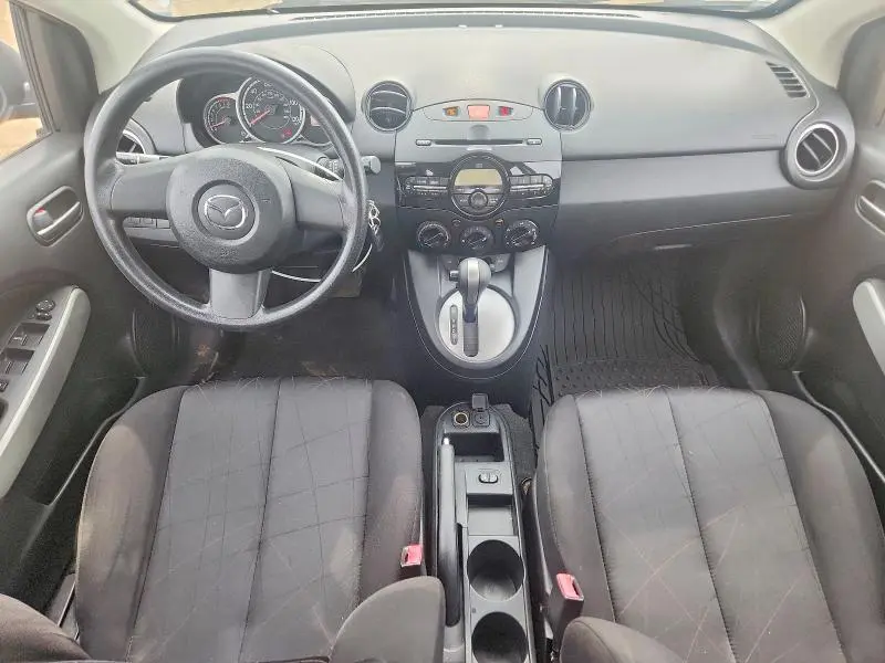 2012 MAZDA MAZDA2   