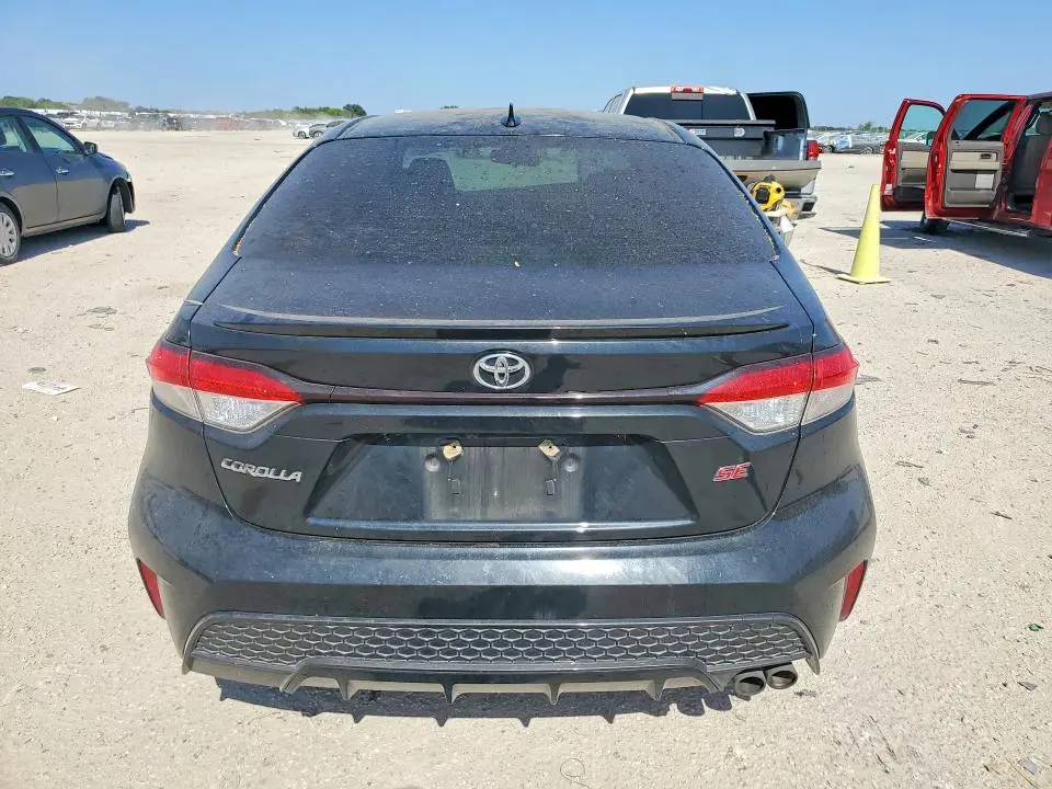 2021 TOYOTA COROLLA SE  
