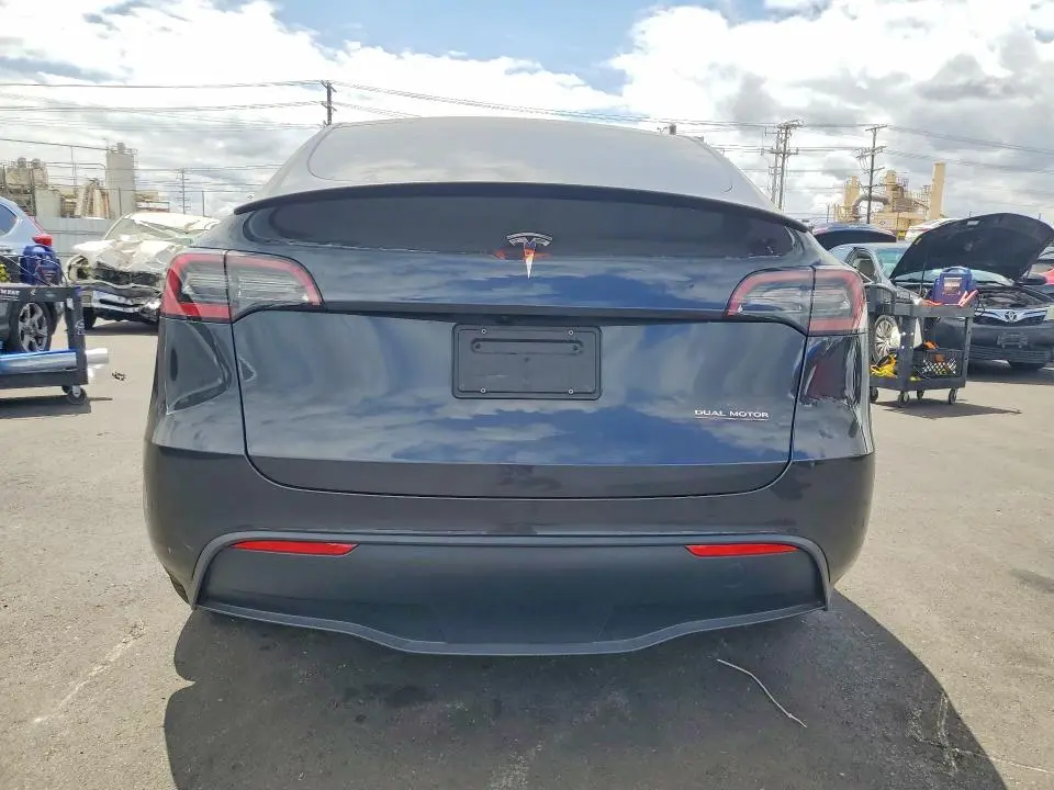 2024 TESLA MODEL Y   