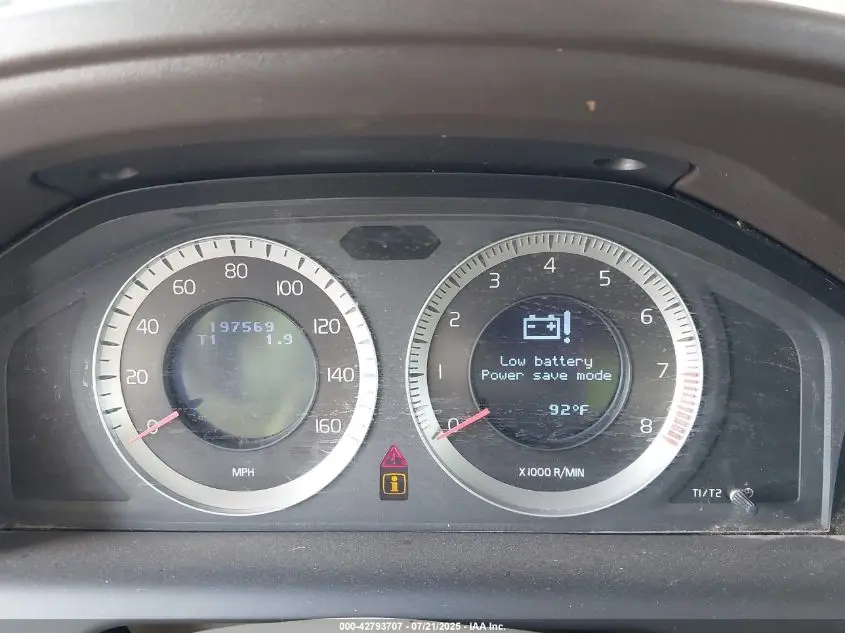 2010 VOLVO XC60  
