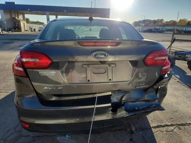 2015 FORD FOCUS SE  