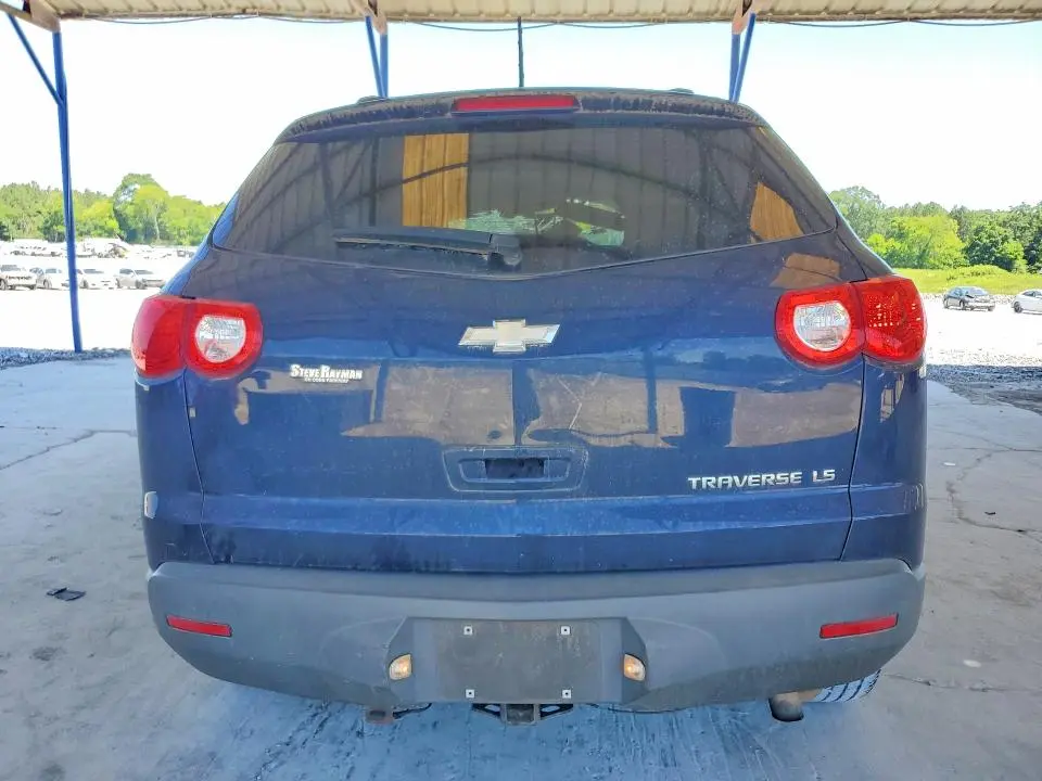 2012 CHEVROLET TRAVERSE LS  