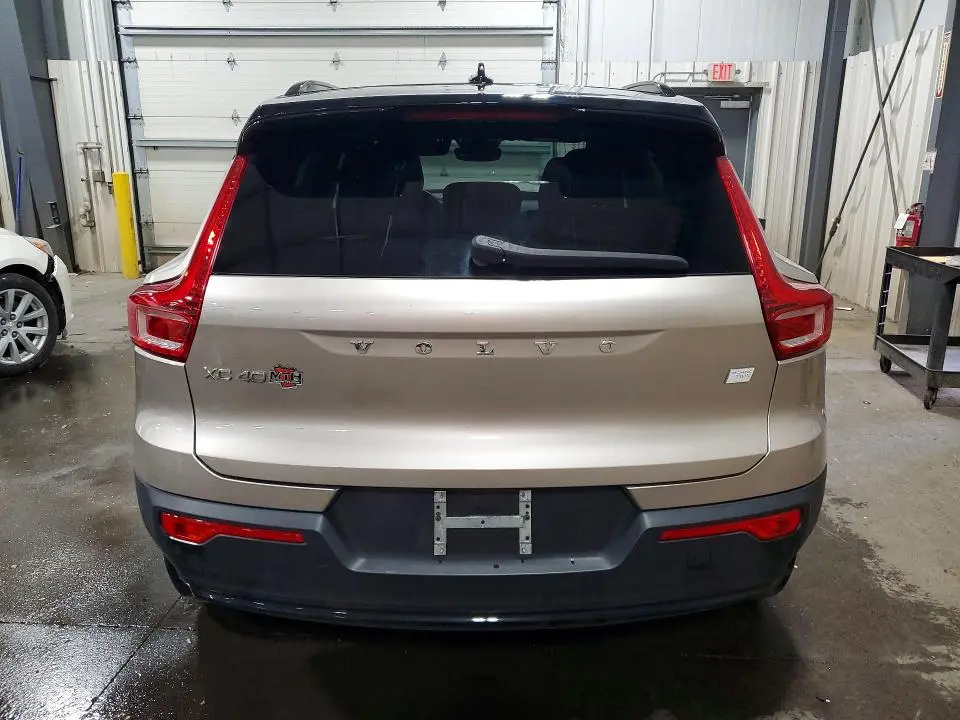 2023 VOLVO XC40 RECHARGE PLUS  