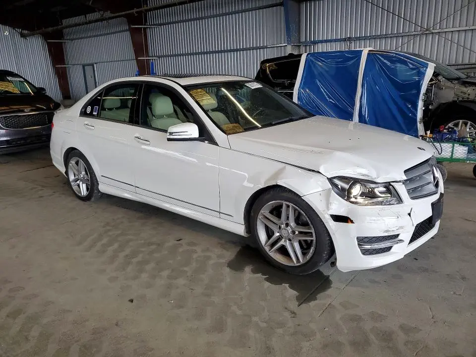 2013 MERCEDES-BENZ C 350  