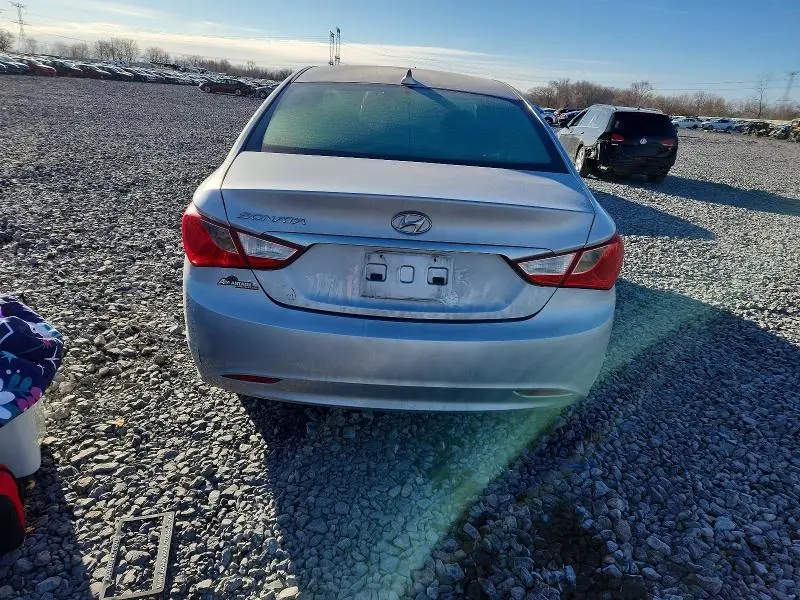 2011 HYUNDAI SONATA GLS  