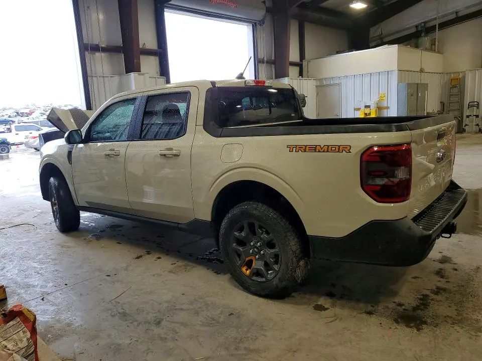 2024 FORD MAVERICK LARIAT TREMOR  