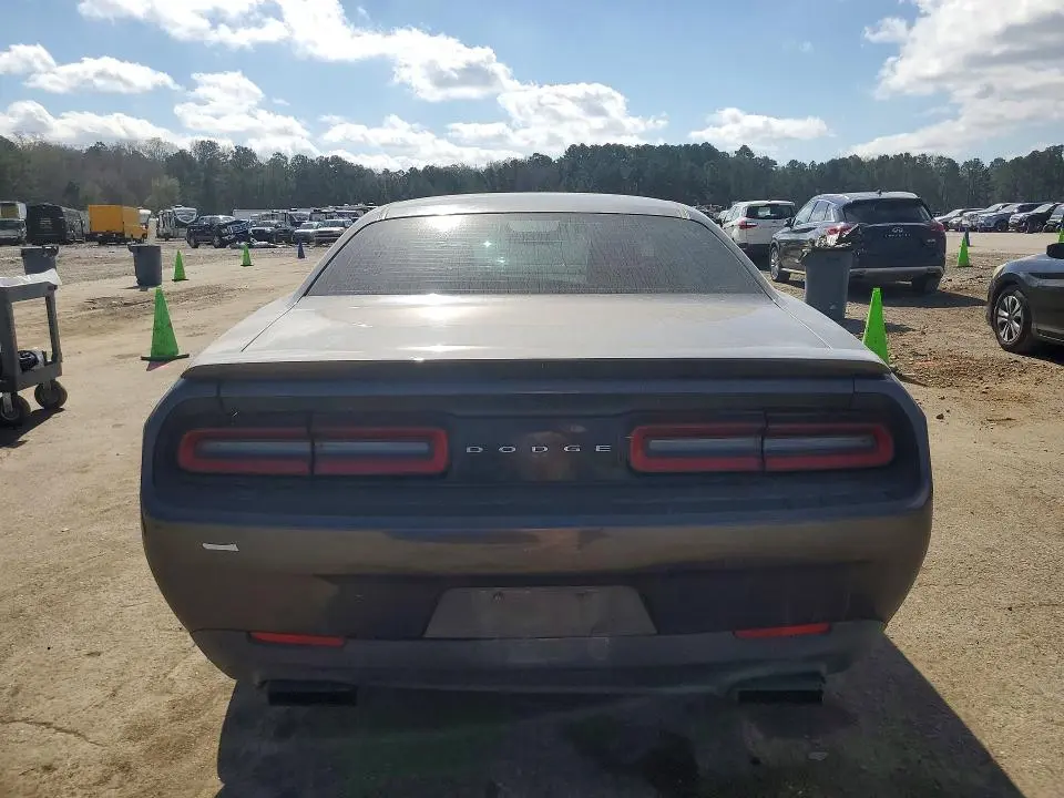 2016 DODGE CHALLENGER SXT  