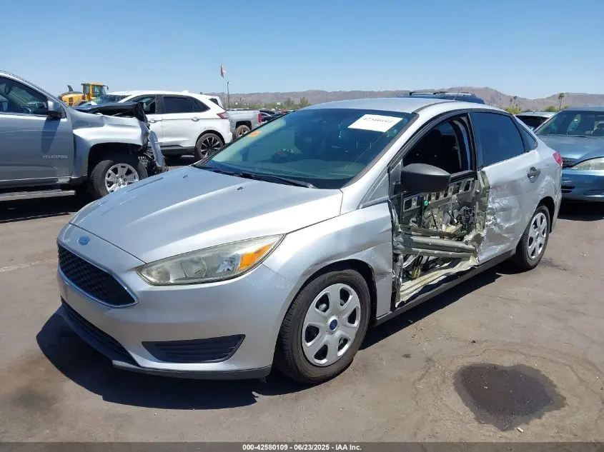 2016 FORD FOCUS S