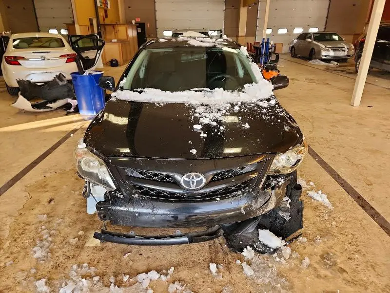 2011 TOYOTA COROLLA S  