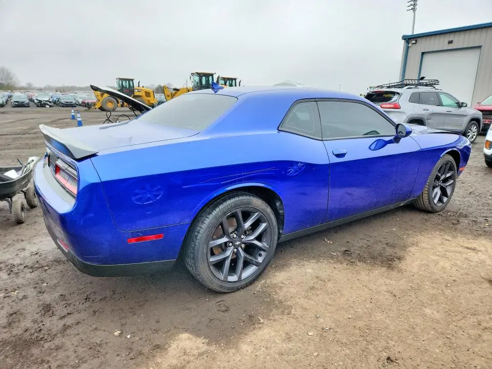 2021 DODGE CHALLENGER SXT  