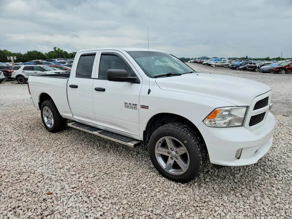 2016 RAM 1500 ST  