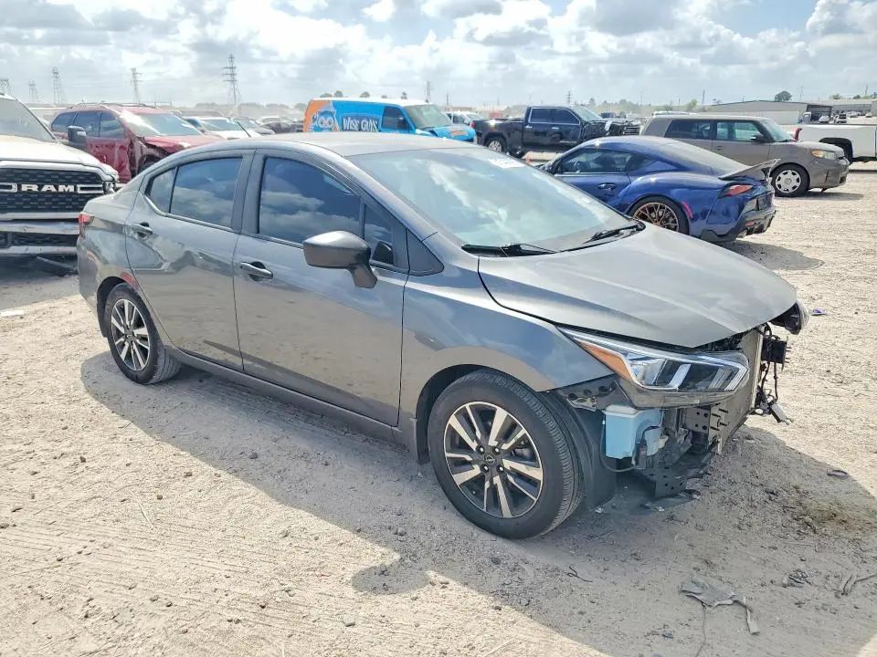 2024 NISSAN VERSA S  