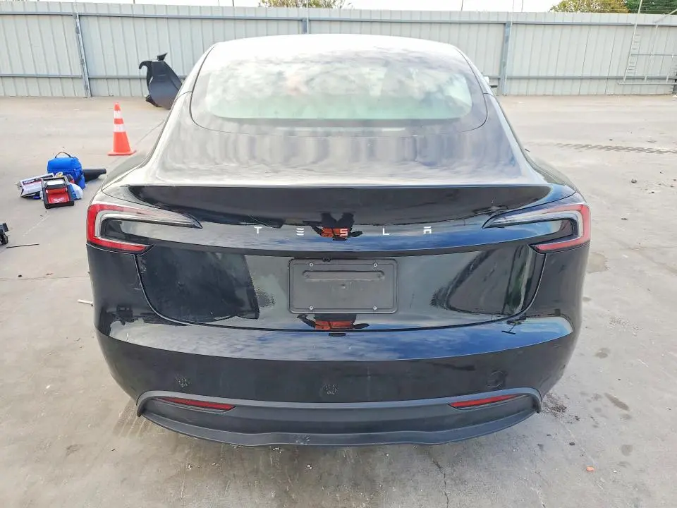 2025 TESLA MODEL 3   