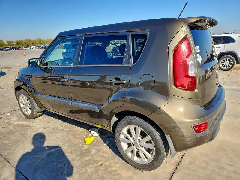 2013 KIA SOUL +  